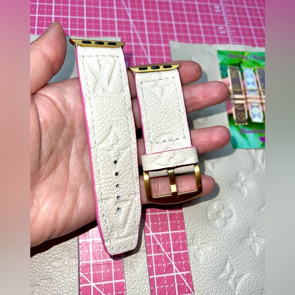 🩷 Loui V Empreinte Apple Watch band Handmade with 🩷 - Picture 4 of 15